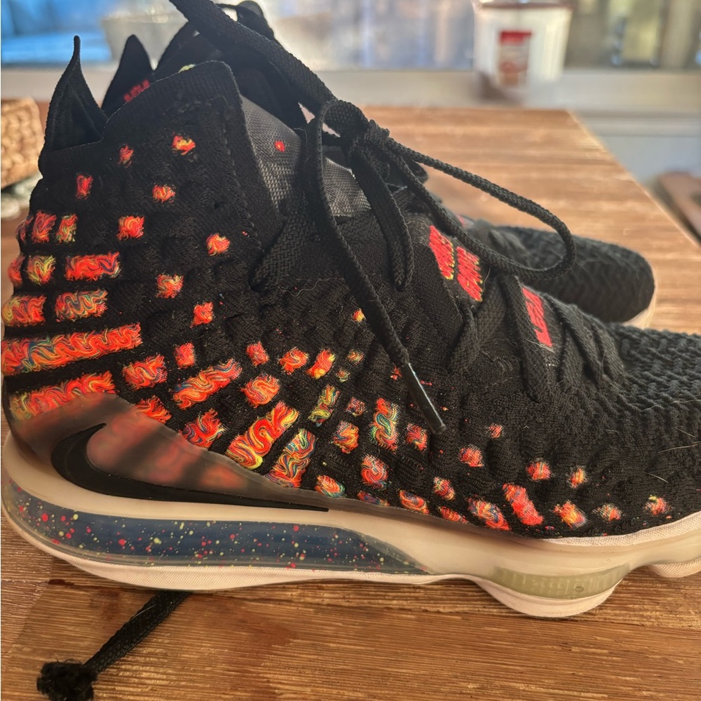 Nike LeBron 17 James Gang sneakers shoes